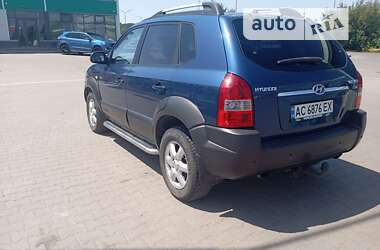 Позашляховик / Кросовер Hyundai Tucson 2004 в Нововолинську