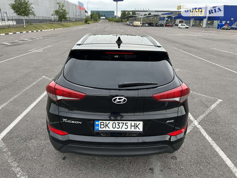 Внедорожник / Кроссовер Hyundai Tucson 2017 в Ровно
