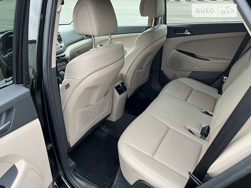 Внедорожник / Кроссовер Hyundai Tucson 2017 в Ровно