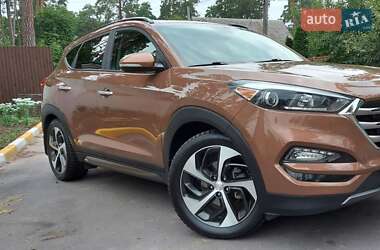 Позашляховик / Кросовер Hyundai Tucson 2015 в 