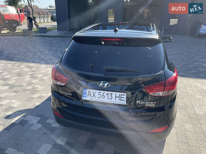 Внедорожник / Кроссовер Hyundai Tucson 2012 в Харькове