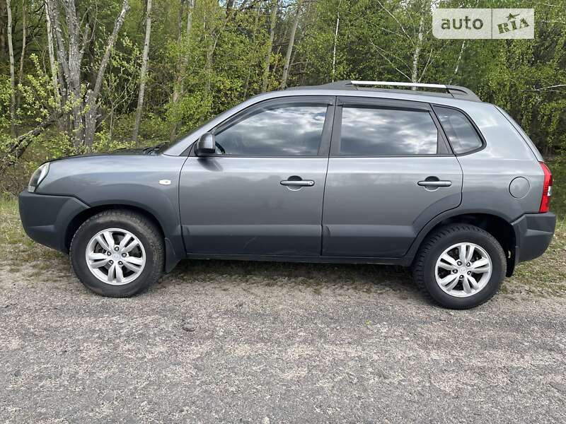 Позашляховик / Кросовер Hyundai Tucson 2009 в Ковелі