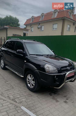 Внедорожник / Кроссовер Hyundai Tucson 2005 в 
