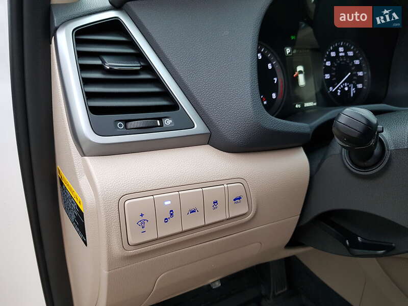 Позашляховик / Кросовер Hyundai Tucson 2015 в Дніпрі