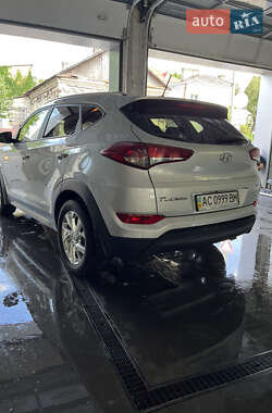 Внедорожник / Кроссовер Hyundai Tucson 2017 в 