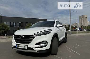 Внедорожник / Кроссовер Hyundai Tucson 2016 в Киеве