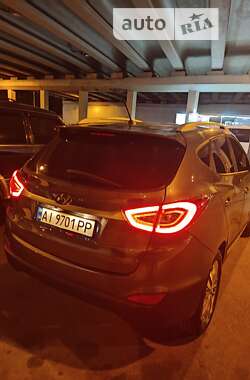 Внедорожник / Кроссовер Hyundai Tucson 2014 в 