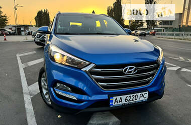 Позашляховик / Кросовер Hyundai Tucson 2016 в Києві