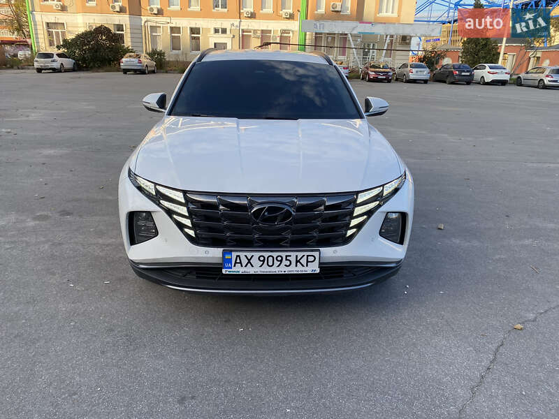 Внедорожник / Кроссовер Hyundai Tucson 2021 в 