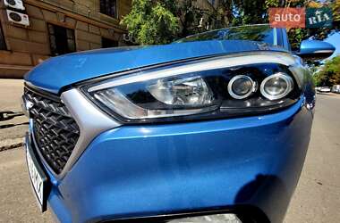 Позашляховик / Кросовер Hyundai Tucson 2016 в 