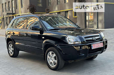 Позашляховик / Кросовер Hyundai Tucson 2009 в Луцьку