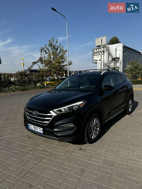 Позашляховик / Кросовер Hyundai Tucson 2016 в Києві