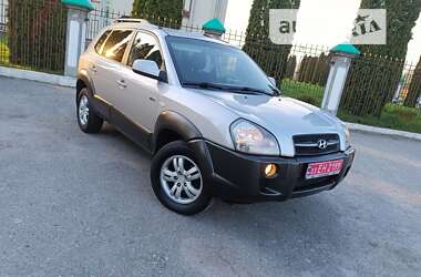 Позашляховик / Кросовер Hyundai Tucson 2005 в Дубні