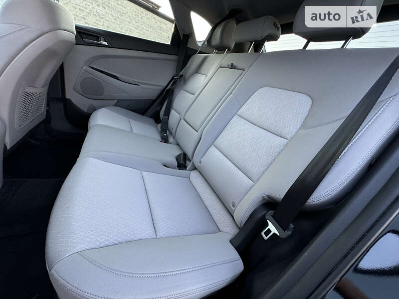 Позашляховик / Кросовер Hyundai Tucson 2016 в Самборі