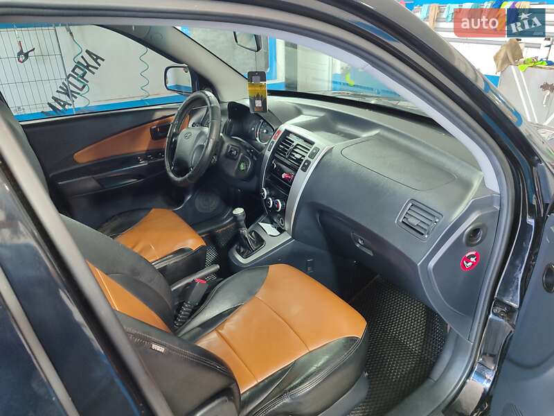 Позашляховик / Кросовер Hyundai Tucson 2005 в Добропіллі фото 15 Позашляховик / Кросовер Hyundai Tucson 2005 в Добропіллі