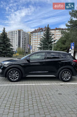 Внедорожник / Кроссовер Hyundai Tucson 2017 в Ивано-Франковске