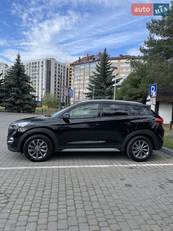 Позашляховик / Кросовер Hyundai Tucson 2017 в Івано-Франківську