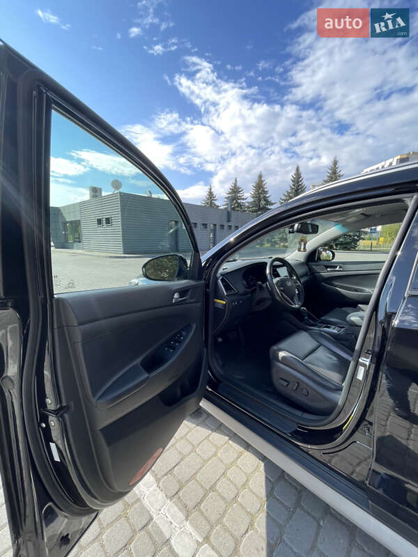 Позашляховик / Кросовер Hyundai Tucson 2017 в Івано-Франківську