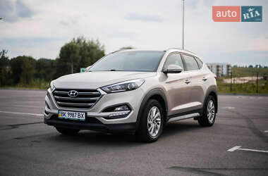 Внедорожник / Кроссовер Hyundai Tucson 2017 в 
