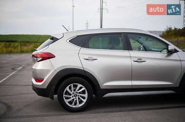 Внедорожник / Кроссовер Hyundai Tucson 2017 в 