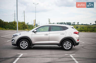 Внедорожник / Кроссовер Hyundai Tucson 2017 в 