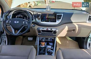 Внедорожник / Кроссовер Hyundai Tucson 2016 в Ужгороде