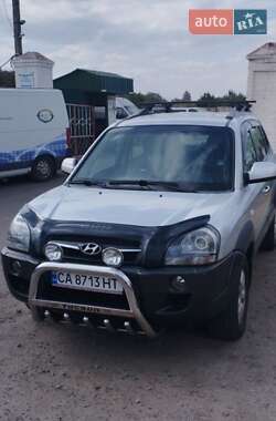 Внедорожник / Кроссовер Hyundai Tucson 2010 в 