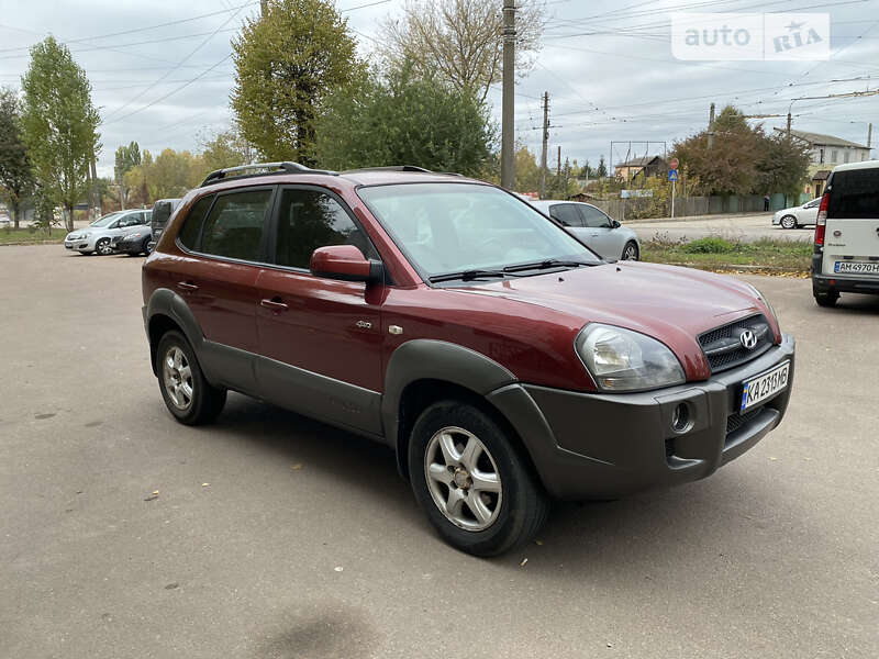 Позашляховик / Кросовер Hyundai Tucson 2005 в Житомирі