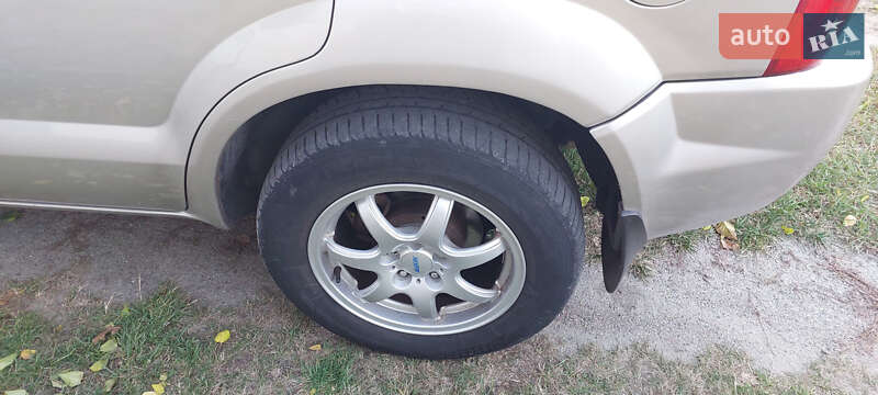 Внедорожник / Кроссовер Hyundai Tucson 2008 в Умани