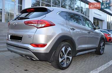 Внедорожник / Кроссовер Hyundai Tucson 2017 в 