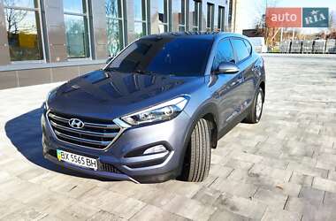 Внедорожник / Кроссовер Hyundai Tucson 2016 в Староконстантинове