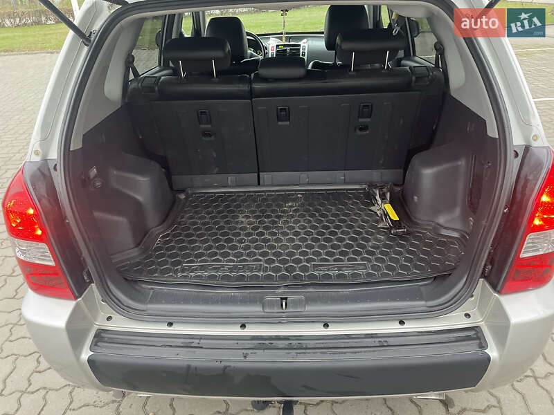 Внедорожник / Кроссовер Hyundai Tucson 2007 в Иваничах фото 12 Внедорожник / Кроссовер Hyundai Tucson 2007 в Иваничах