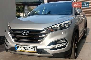 Внедорожник / Кроссовер Hyundai Tucson 2015 в Ровно