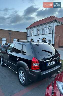 Внедорожник / Кроссовер Hyundai Tucson 2004 в 