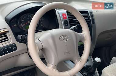 Внедорожник / Кроссовер Hyundai Tucson 2005 в 