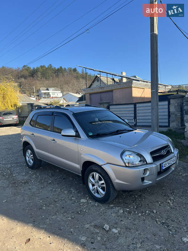 Внедорожник / Кроссовер Hyundai Tucson 2009 в Могилев-Подольске