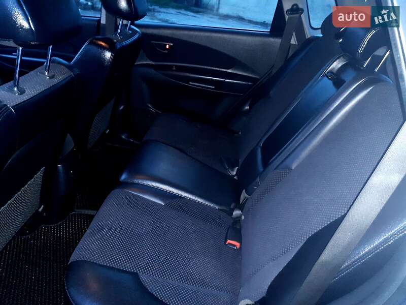 Внедорожник / Кроссовер Hyundai Tucson 2011 в Кельменцах