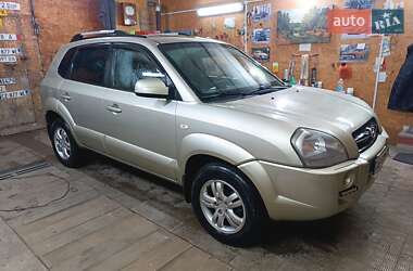 Внедорожник / Кроссовер Hyundai Tucson 2005 в Харькове