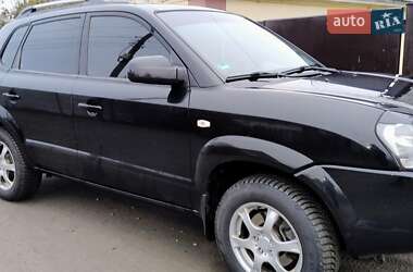 Внедорожник / Кроссовер Hyundai Tucson 2009 в 