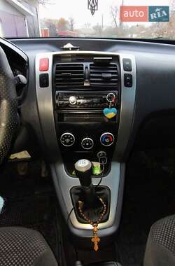 Внедорожник / Кроссовер Hyundai Tucson 2009 в 