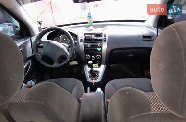 Внедорожник / Кроссовер Hyundai Tucson 2009 в 