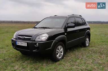 Позашляховик / Кросовер Hyundai Tucson 2011 в Києві