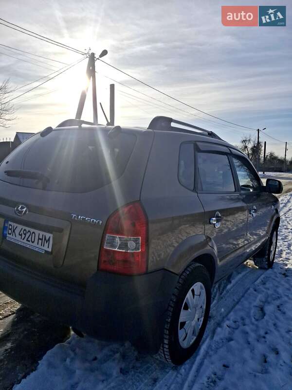 Внедорожник / Кроссовер Hyundai Tucson 2013 в Ровно