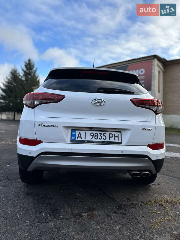 Позашляховик / Кросовер Hyundai Tucson 2016 в Чернігові