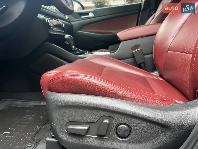 Позашляховик / Кросовер Hyundai Tucson 2018 в 