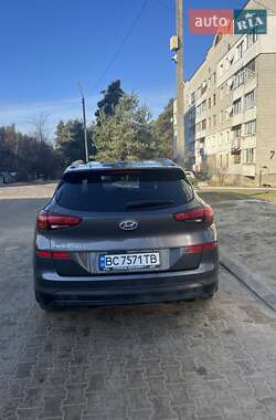 Позашляховик / Кросовер Hyundai Tucson 2018 в 