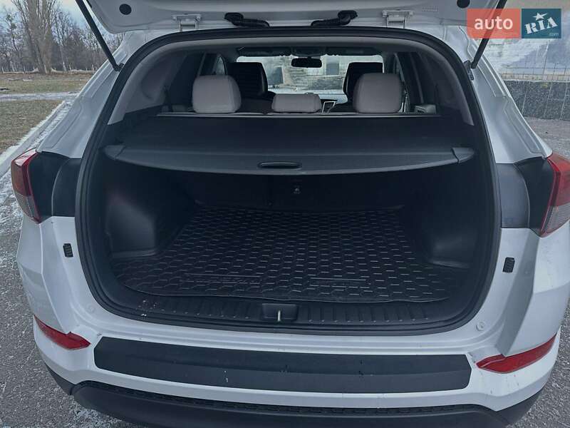 Позашляховик / Кросовер Hyundai Tucson 2017 в Києві