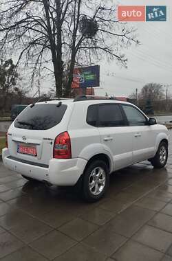 Позашляховик / Кросовер Hyundai Tucson 2009 в Луцьку