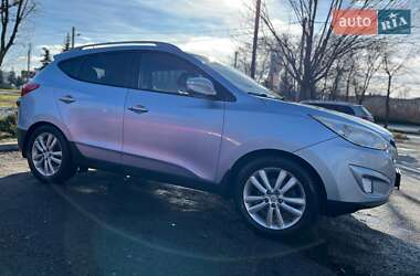 Внедорожник / Кроссовер Hyundai Tucson 2010 в 