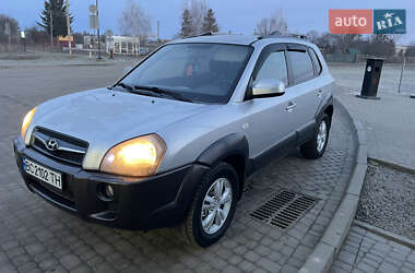 Внедорожник / Кроссовер Hyundai Tucson 2009 в 